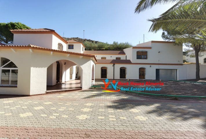 7 bedroom Finca/Country House for sale in Las Tres Villas - € 1,350,000 (Ref: 7139749)