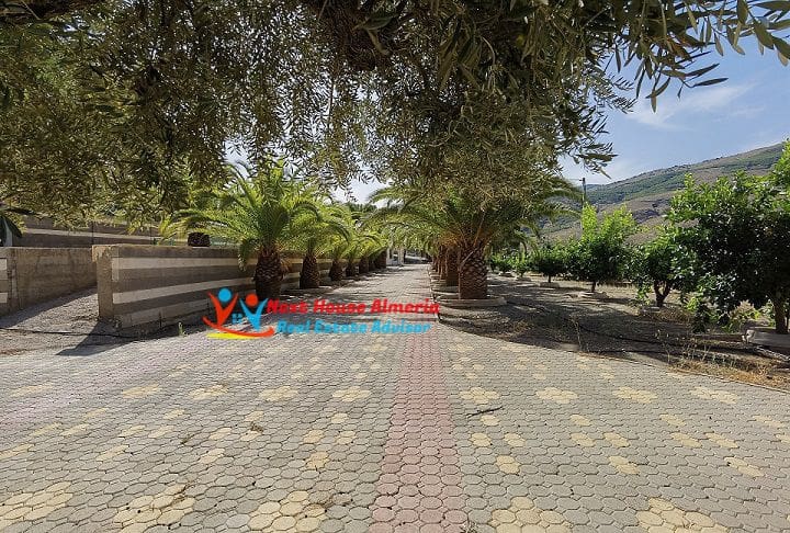 7 bedroom Finca/Country House for sale in Las Tres Villas - € 1,350,000 (Ref: 7139749)