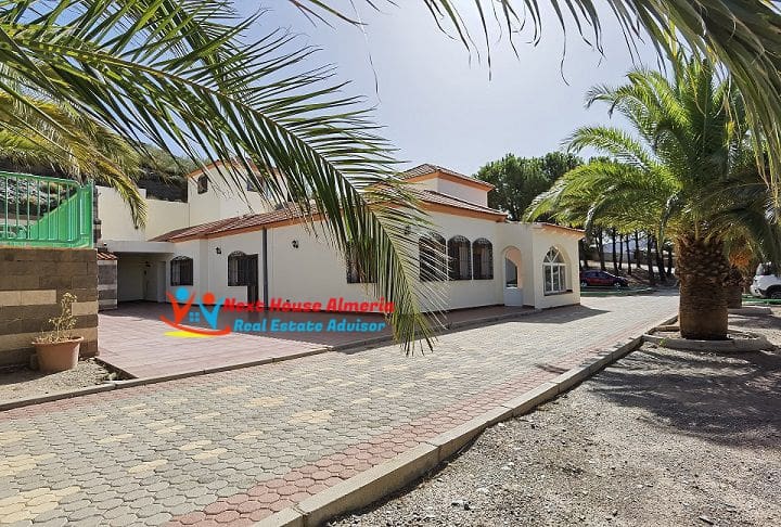 7 bedroom Finca/Country House for sale in Las Tres Villas - € 1,350,000 (Ref: 7139749)