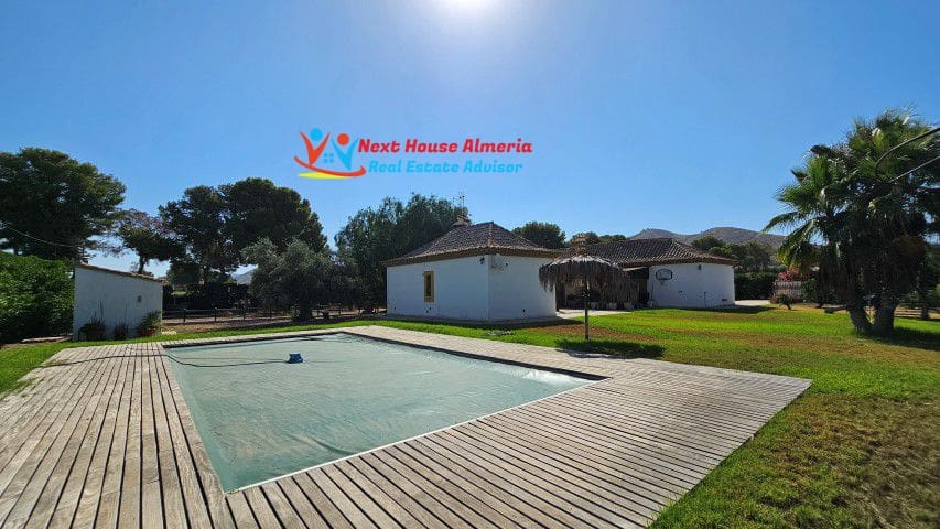 5 soveværelse Villa til salg i Purias - € 349.999 (Ref: 7145570)