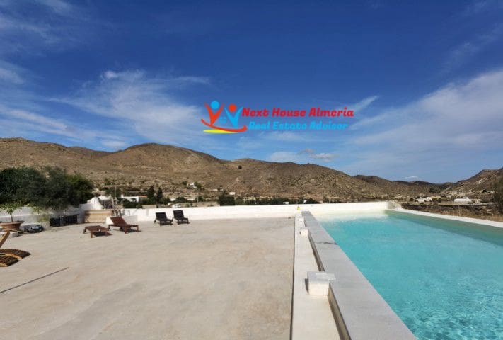 5 soveværelse Finca/Landehus til salg i Nijar - € 569.000 (Ref: 7172403)