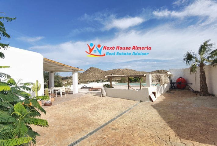 5 soveværelse Finca/Landehus til salg i Nijar - € 569.000 (Ref: 7172403)