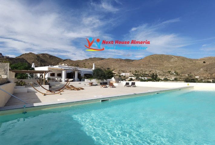 5 soveværelse Finca/Landehus til salg i Nijar - € 569.000 (Ref: 7172403)