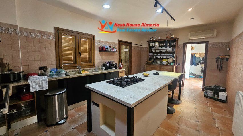 5 soveværelse Finca/Landehus til salg i Nijar - € 569.000 (Ref: 7172403)