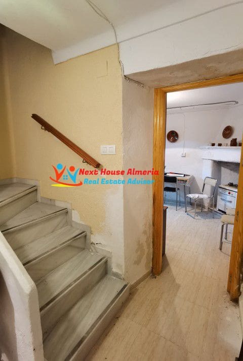 7 soveværelse Byhus til salg i Olula del Rio - € 239.999 (Ref: 7204991)