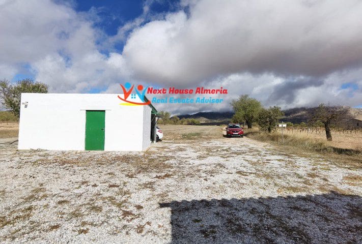 3 soveværelse Finca/Landehus til salg i Cullar med garage - € 98.000 (Ref: 7238803)