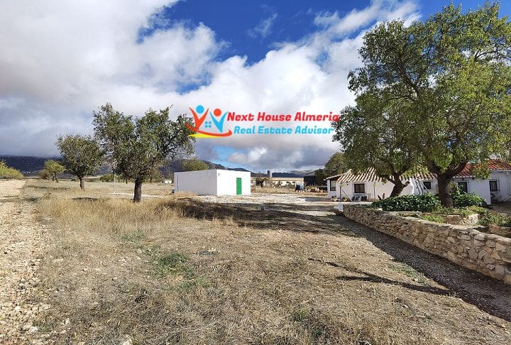 3 soveværelse Finca/Landehus til salg i Cullar med garage - € 98.000 (Ref: 7238803)