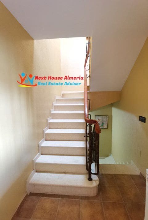 4 bedroom Villa for sale in Arboleas with garage - € 269,000 (Ref: 7343350)