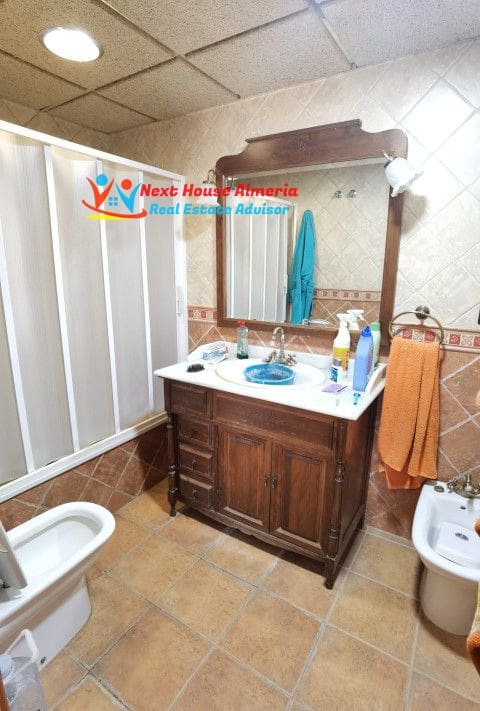 4 bedroom Villa for sale in Arboleas with garage - € 269,000 (Ref: 7343350)