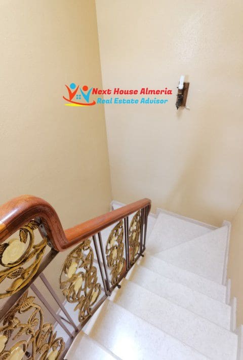 4 bedroom Villa for sale in Arboleas with garage - € 269,000 (Ref: 7343350)