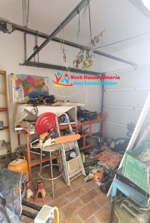 4 bedroom Villa for sale in Arboleas with garage - € 269,000 (Ref: 7343350)