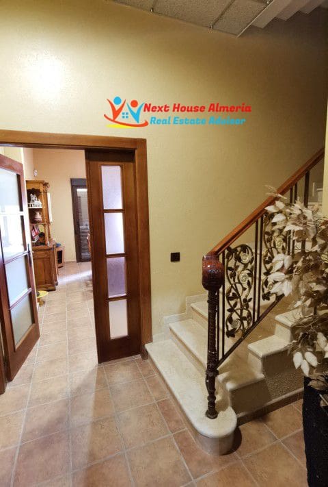 4 bedroom Villa for sale in Arboleas with garage - € 269,000 (Ref: 7343350)