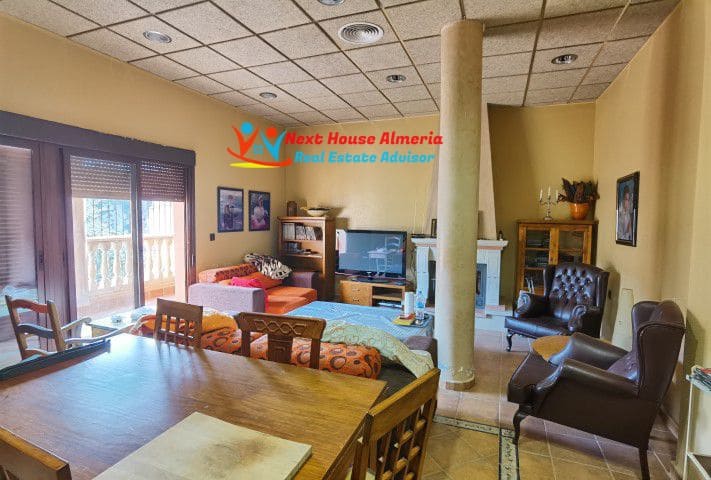 4 bedroom Villa for sale in Arboleas with garage - € 269,000 (Ref: 7343350)