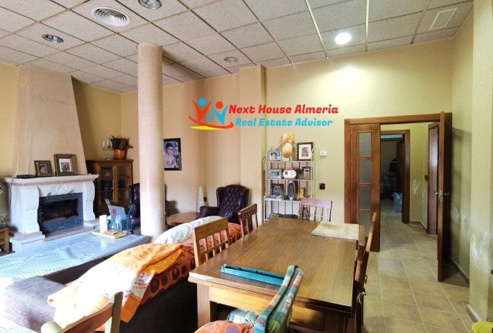 4 bedroom Villa for sale in Arboleas with garage - € 269,000 (Ref: 7343350)