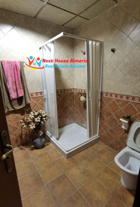 4 bedroom Villa for sale in Arboleas with garage - € 269,000 (Ref: 7343350)