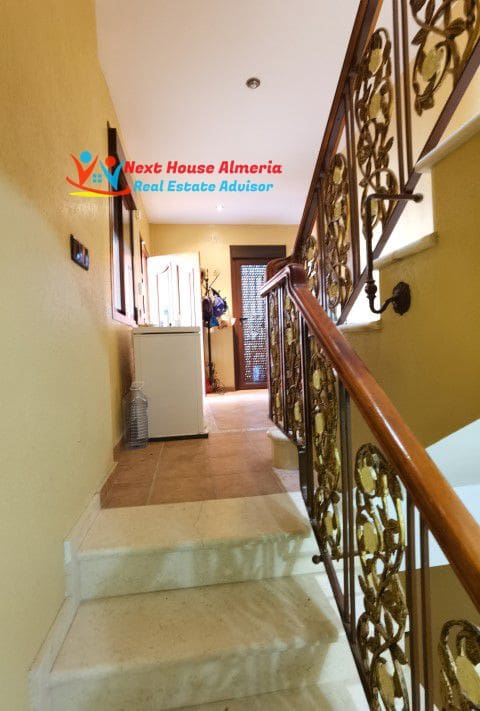 4 bedroom Villa for sale in Arboleas with garage - € 269,000 (Ref: 7343350)