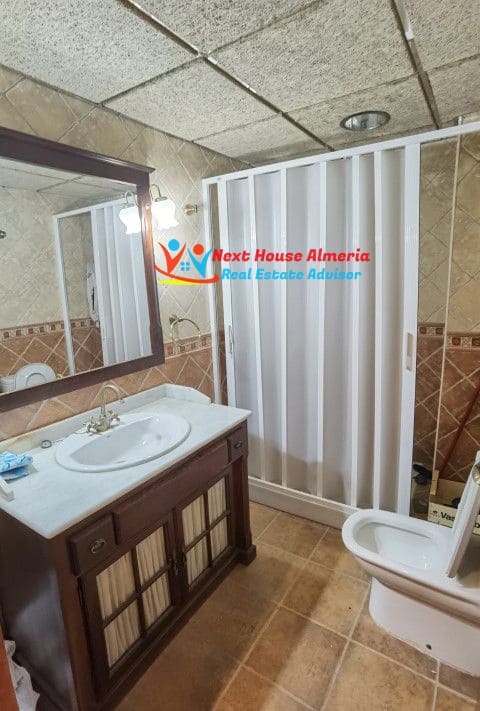 4 bedroom Villa for sale in Arboleas with garage - € 269,000 (Ref: 7343350)