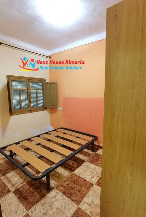 3 soveværelse Byhus til salg i Fines med garage - € 66.000 (Ref: 7366089)