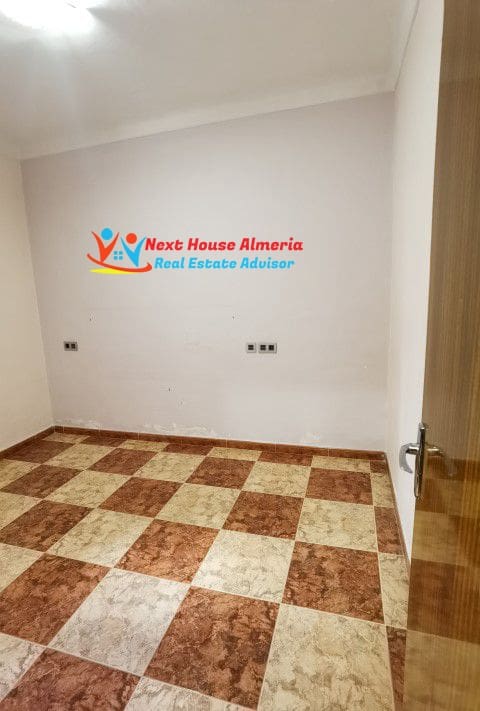 3 soveværelse Byhus til salg i Fines med garage - € 66.000 (Ref: 7366089)