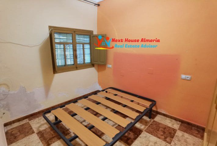 3 soveværelse Byhus til salg i Fines med garage - € 66.000 (Ref: 7366089)