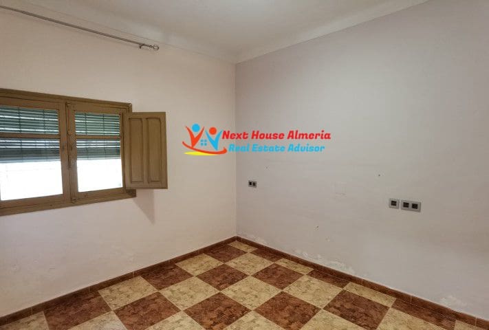 3 soveværelse Byhus til salg i Fines med garage - € 66.000 (Ref: 7366089)