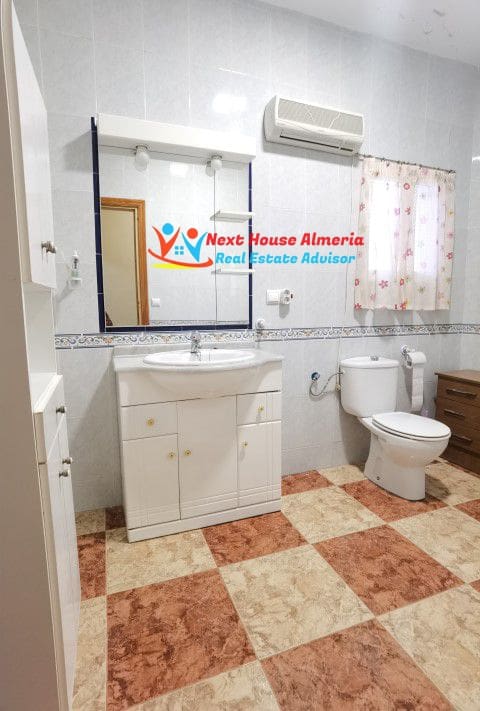 3 soveværelse Byhus til salg i Fines med garage - € 66.000 (Ref: 7366089)