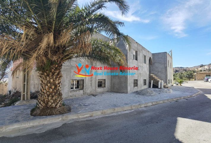 7 sovrum Hus till salu i Oria - 160 000 € (Ref: 7468147)