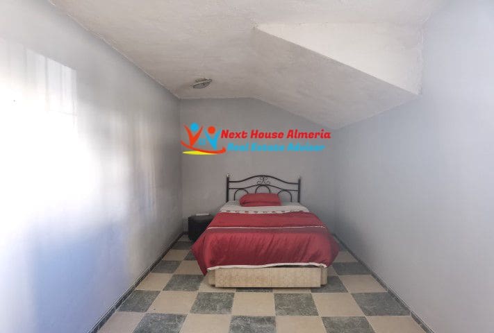 7 sovrum Hus till salu i Oria - 160 000 € (Ref: 7468147)