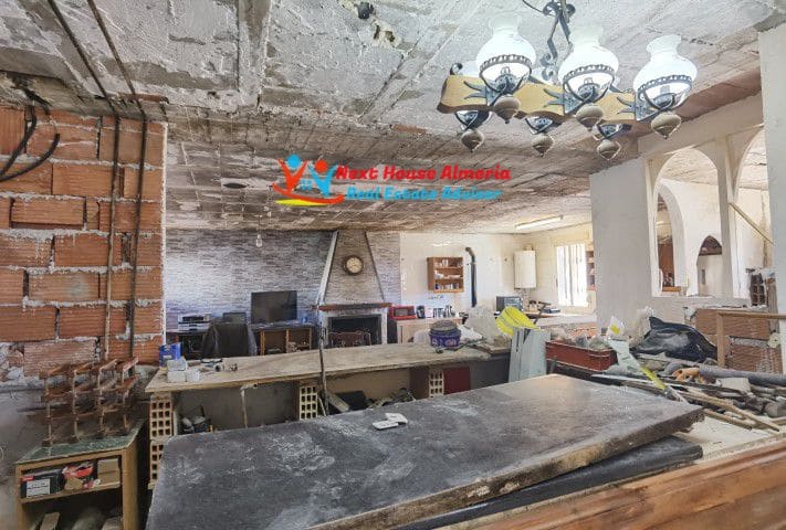 7 sovrum Hus till salu i Oria - 160 000 € (Ref: 7468147)