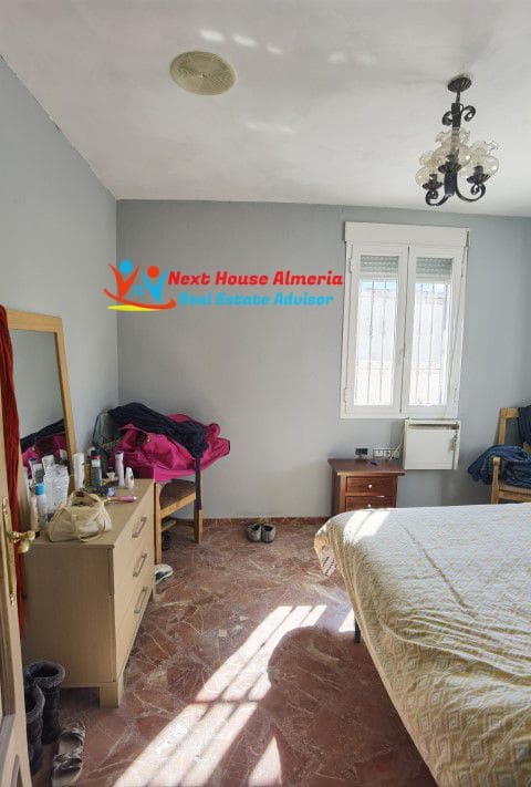 7 sovrum Hus till salu i Oria - 160 000 € (Ref: 7468147)