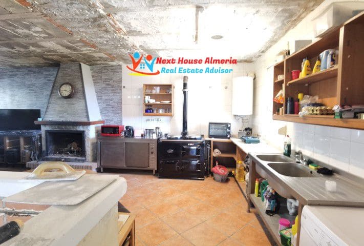 7 sovrum Hus till salu i Oria - 160 000 € (Ref: 7468147)