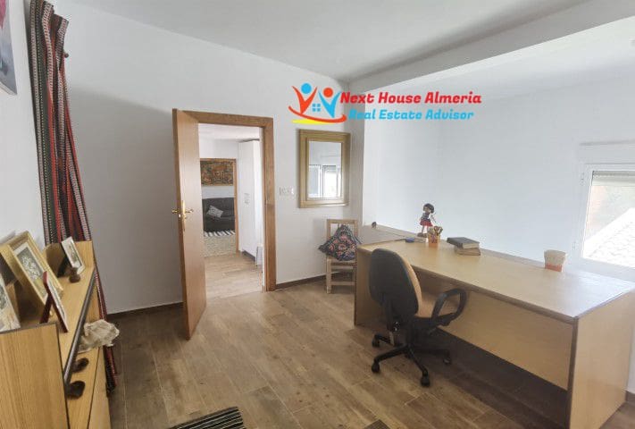 5 soveværelse Byhus til salg i Partaloa med garage - € 169.950 (Ref: 7542056)