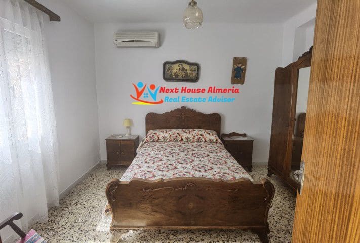 5 soveværelse Byhus til salg i Partaloa med garage - € 169.950 (Ref: 7542056)