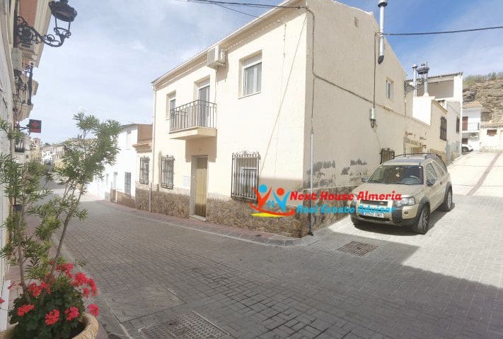 5 soveværelse Byhus til salg i Partaloa med garage - € 169.950 (Ref: 7542056)