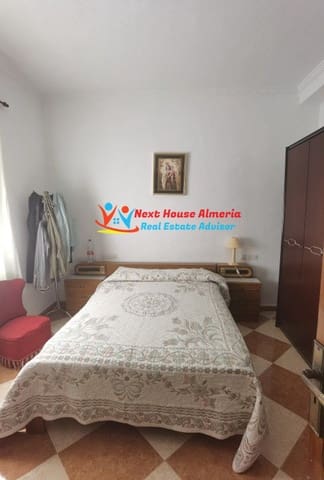 5 soveværelse Byhus til salg i Partaloa med garage - € 169.950 (Ref: 7542056)