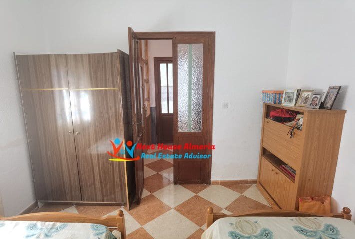 5 soveværelse Byhus til salg i Partaloa med garage - € 169.950 (Ref: 7542056)