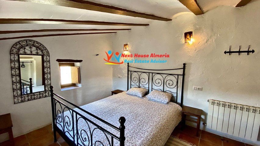 8 soveværelse Finca/Landehus til salg i Taberno - € 450.000 (Ref: 7581626)