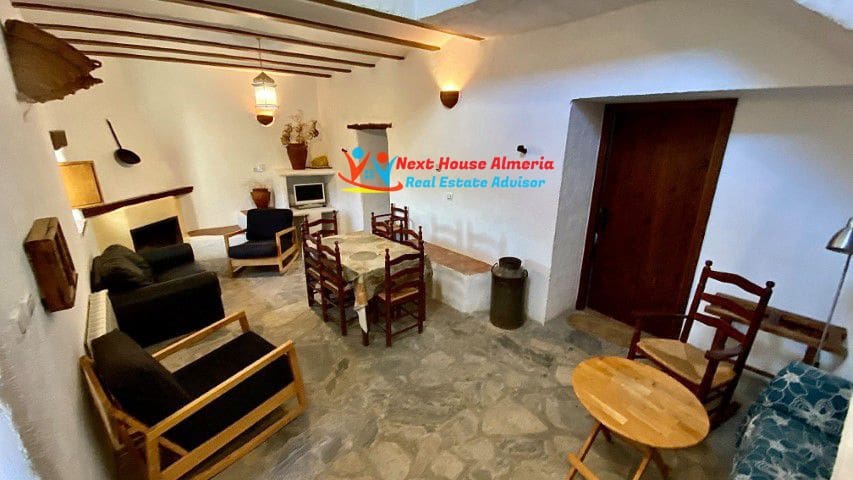 8 soveværelse Finca/Landehus til salg i Taberno - € 450.000 (Ref: 7581626)