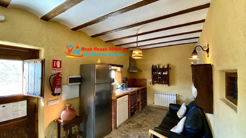 8 soveværelse Finca/Landehus til salg i Taberno - € 450.000 (Ref: 7581626)