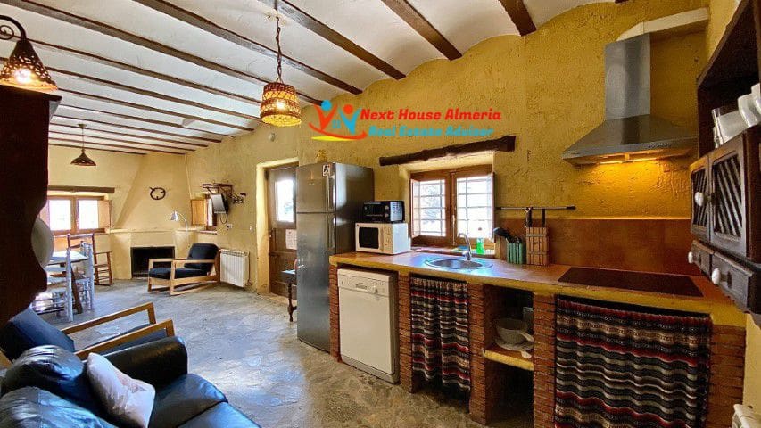 8 soveværelse Finca/Landehus til salg i Taberno - € 450.000 (Ref: 7581626)