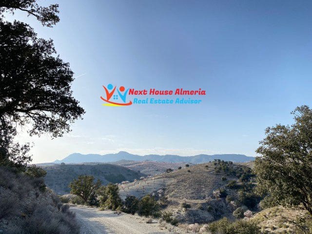 8 soveværelse Finca/Landehus til salg i Taberno - € 450.000 (Ref: 7581626)