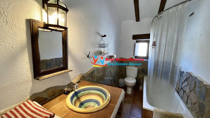 8 soveværelse Finca/Landehus til salg i Taberno - € 450.000 (Ref: 7581626)