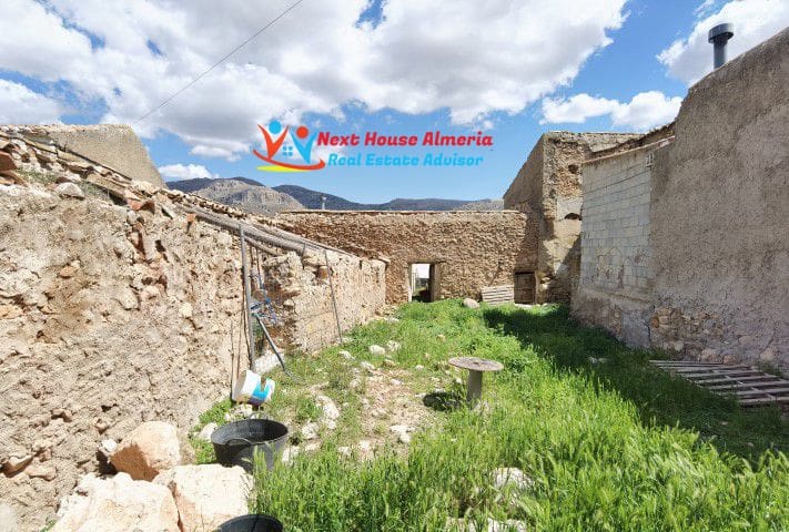 3 soveværelse Finca/Landehus til salg i Las Vertientes - € 95.000 (Ref: 7640864)