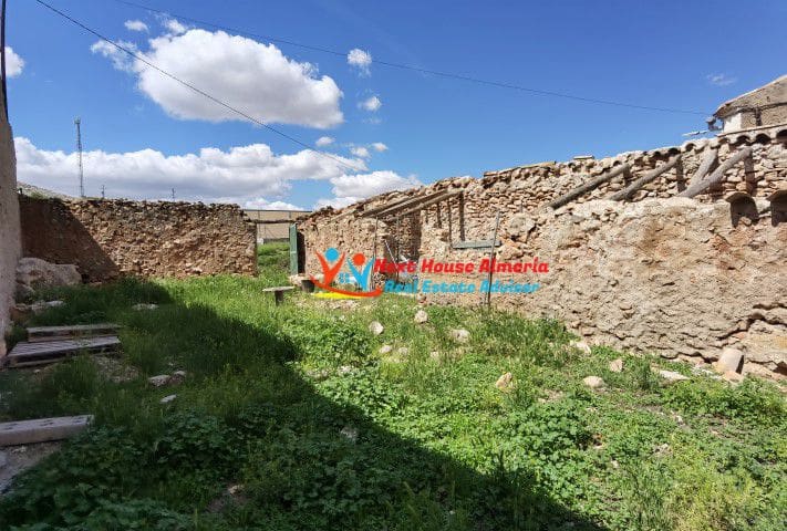 3 soveværelse Finca/Landehus til salg i Las Vertientes - € 95.000 (Ref: 7640864)