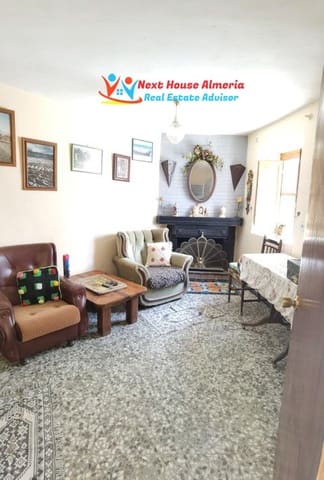 Casa de 3 habitaciones en Chirivel en venta - 33.000 € (Ref: 7659443)