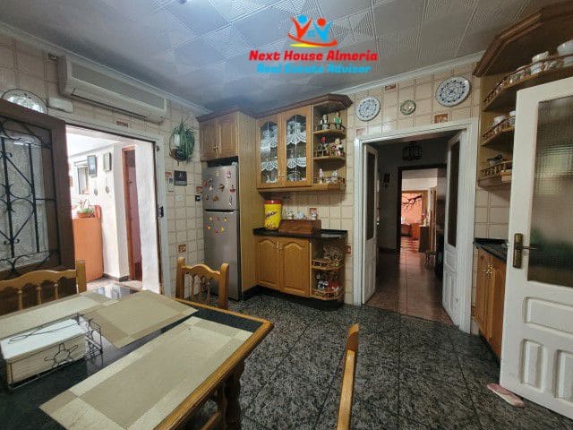 6 soverom Hus til salgs i La Huelga med garasje - € 159 950 (Ref: 7715528)