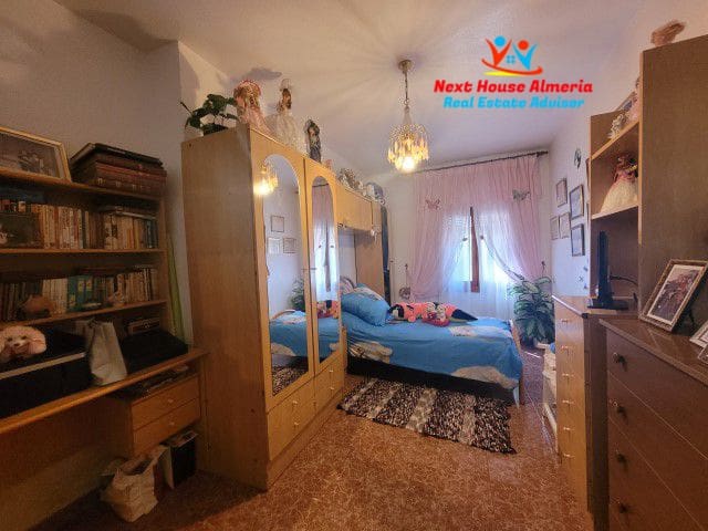 6 soverom Hus til salgs i La Huelga med garasje - € 159 950 (Ref: 7715528)