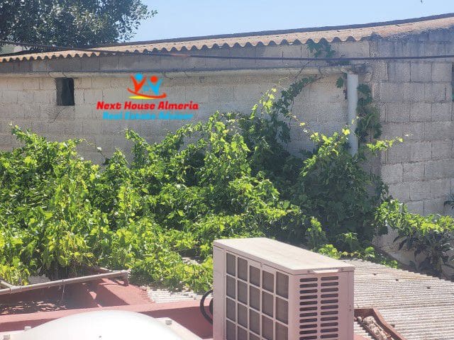 6 soverom Hus til salgs i La Huelga med garasje - € 159 950 (Ref: 7715528)