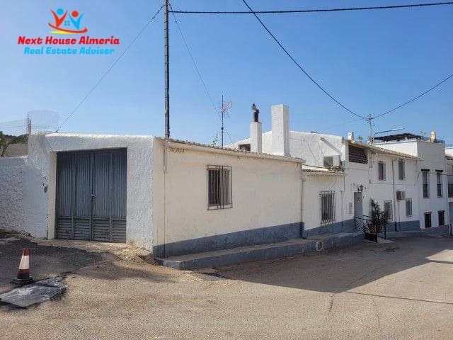 6 soverom Hus til salgs i La Huelga med garasje - € 159 950 (Ref: 7715528)