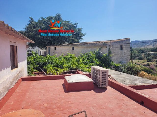 6 soverom Hus til salgs i La Huelga med garasje - € 159 950 (Ref: 7715528)